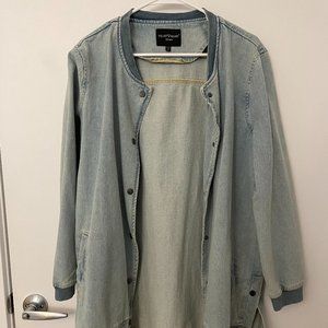 W's M: Velvet Heart Inez Distressed Denim Bomber Jacket
